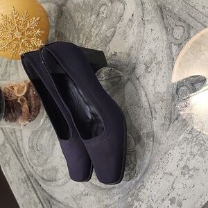 Stuart Weitzman Women's Navy Court Shoes 7.5 B Like New